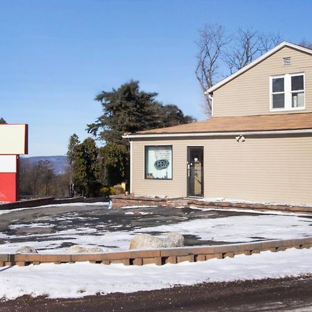 Oyo Hotel Wilkes-Barre East 외부 사진